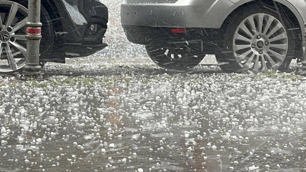 Tahminciler 4 gün, Meteoroloji saatler kala uyarmıştı! Konya’da tarihe geçecek yağış 16